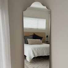 Load image into Gallery viewer, FULL LENGTH CAPE DUTCH MIRROR